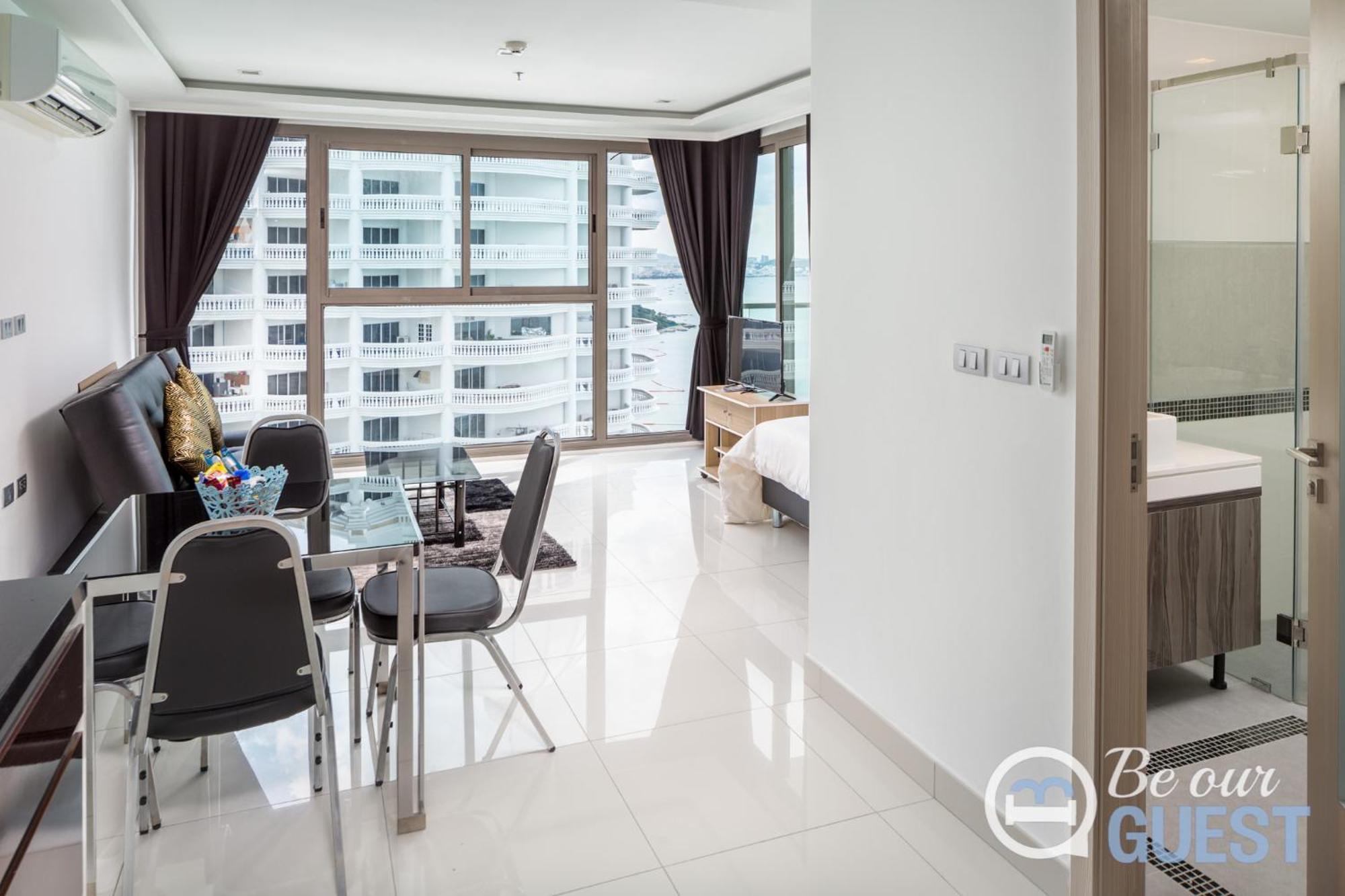 Stunning Sea View Condo On The Beach - Monthly Stay Pattaya Exterior photo